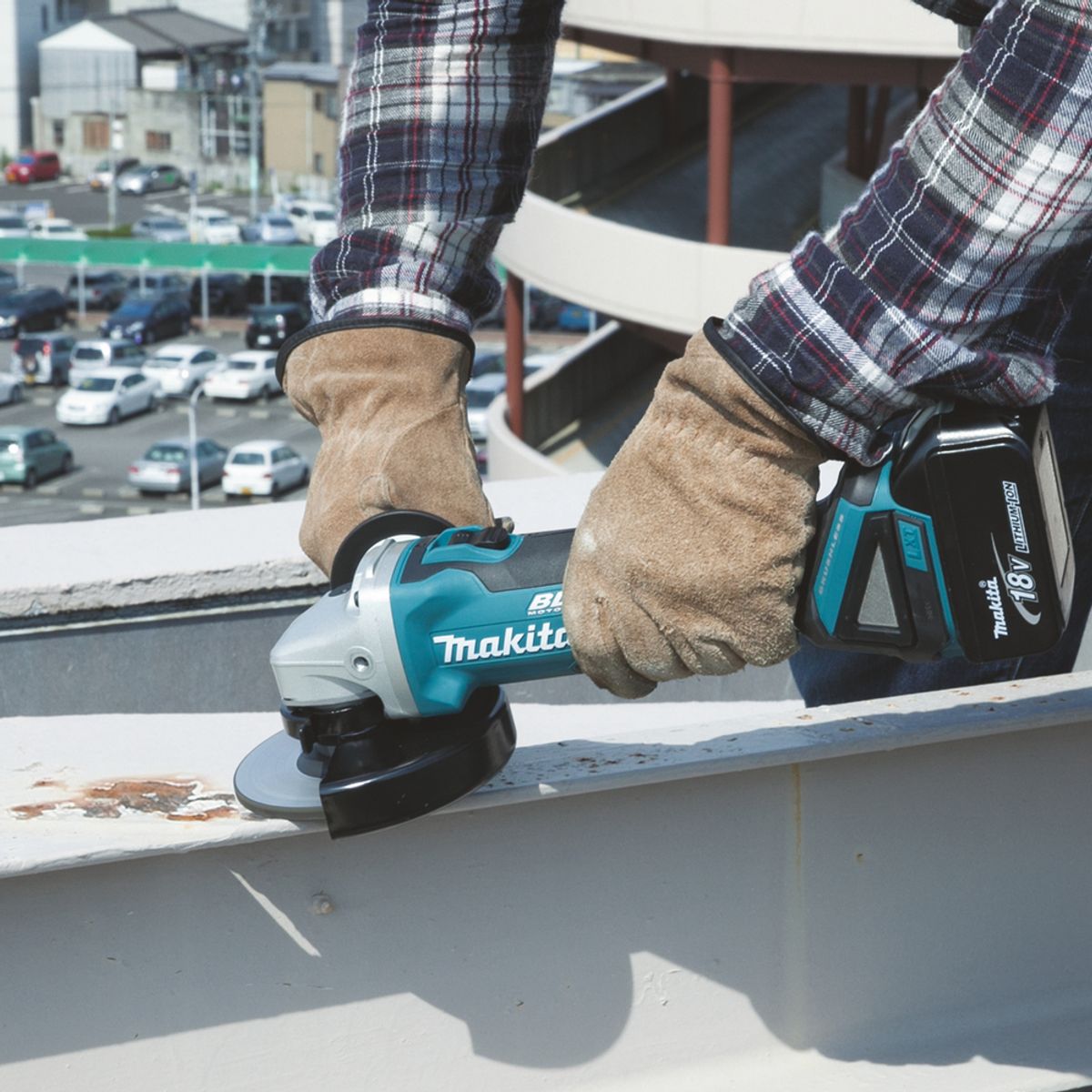Makita Vinkelsliper 18V LXT ® 125mm DGA506Z