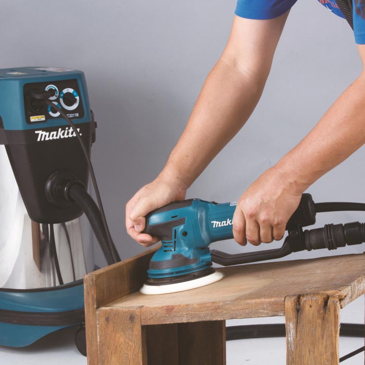 Makita Eksentersliper Og Polermaskin 750W 150mm BO6050J