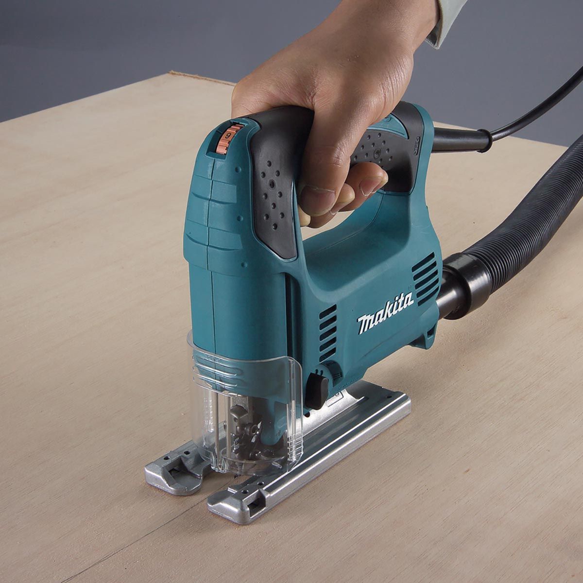 Makita Stikksag 450W 4329K