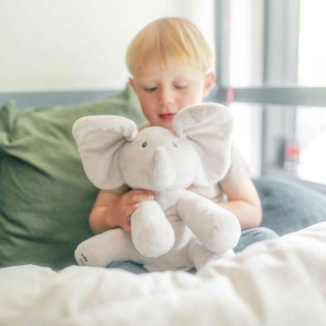 Hovedbilde Peekaboo Elefant - Myk og deilig kosedyr med Sang