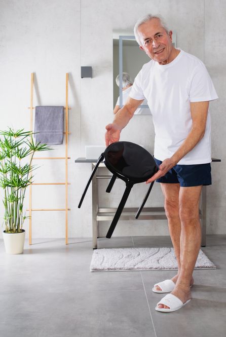 Hovedbilde Ridder Baderomskrakk Sort