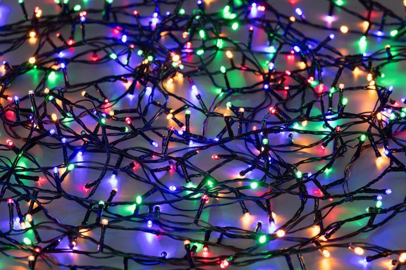 Julelyslenke 600 LED Flerfarget (Multicolor) – 30 m Utendørs Julelys IP44 (230V Nettdrift)