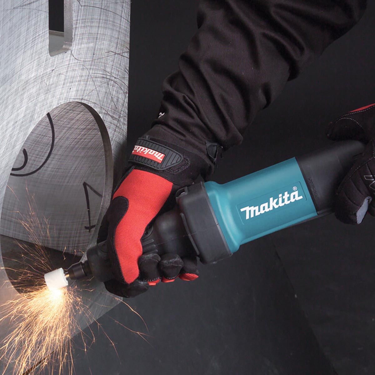 Makita Rettsliper 400W 6mm GDO600