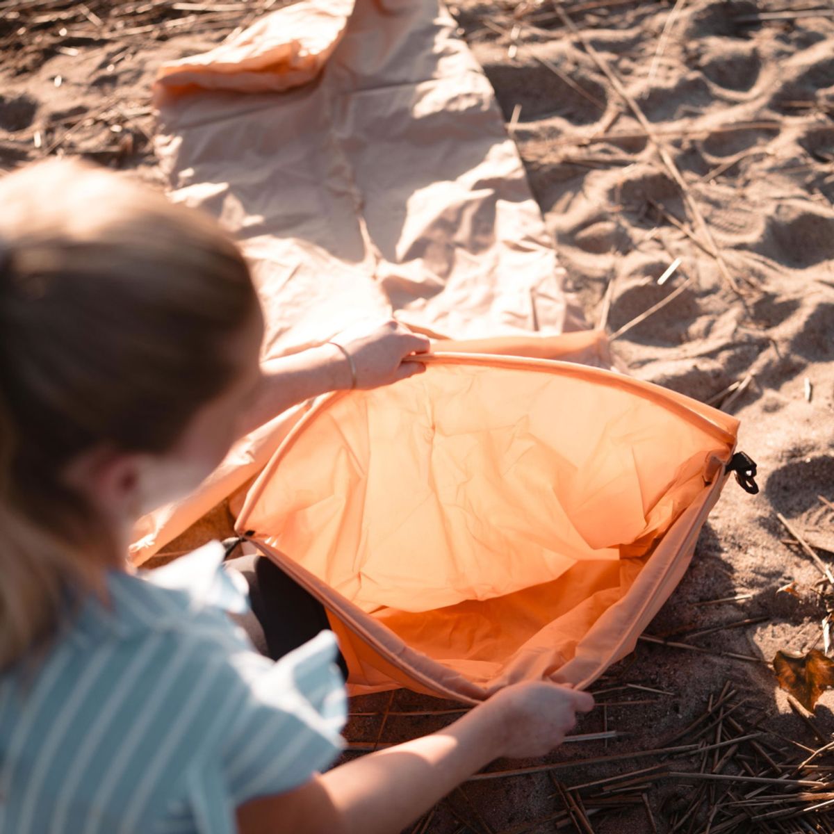 Latsekken inne og utebruk, kan også brukes på vann og snø - Beige