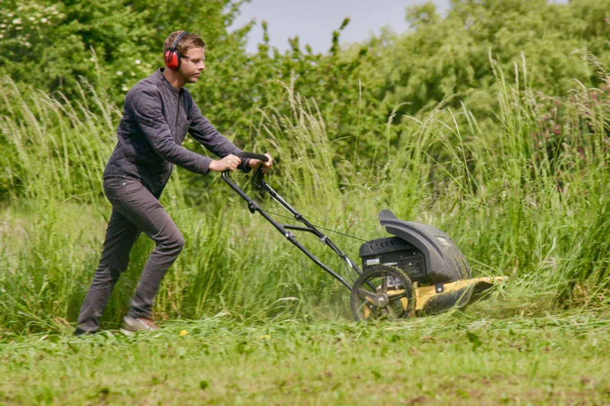 Bensindrevet Gresstrimmer på hjul 4-takt 173cc (60 cm klippebredde) Texas Pro Trim 600 90061101