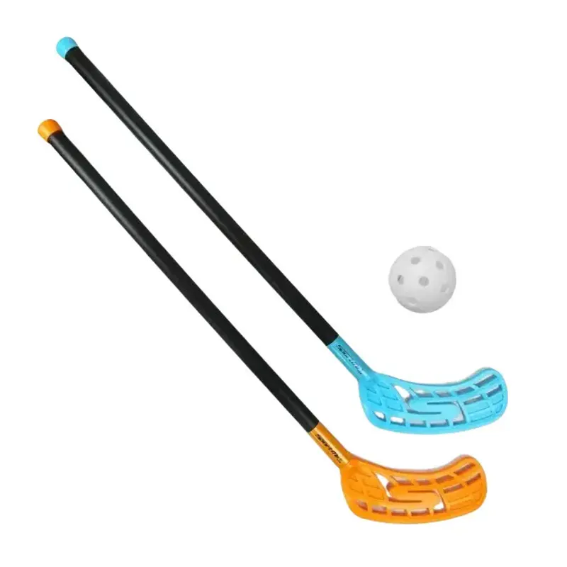 Innebandy - Landhockey i Sett med To Køller og Ball
