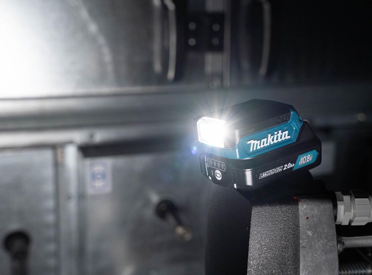 Makita Lykt 100lm LED 12V Max CXT ® DEAML103