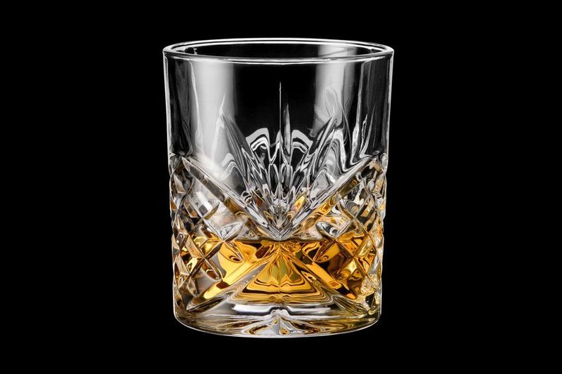 Whiskyglass 31,5 cl 2-pk med Dekortrim – Krystallglass fra Maku Kitchen Life