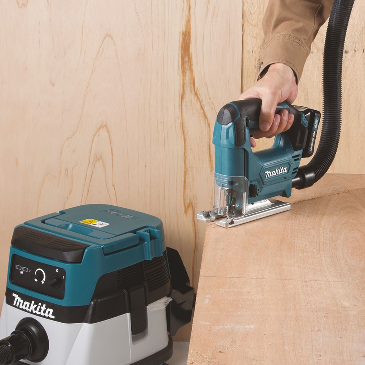 Makita Stikksag 12V CXT ® JV101DZ